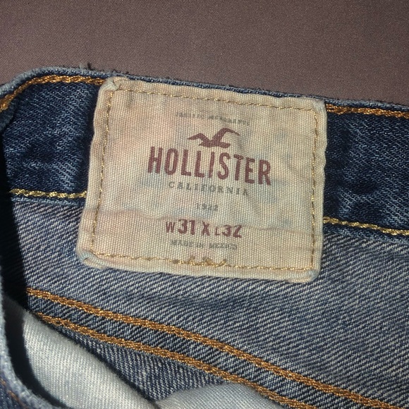 Hollister Jean Shorts - Picture 2 of 3